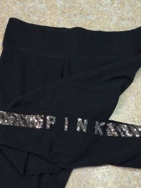 PINK Victoria's Secret Black Yoga Leggings with White Logo Tag